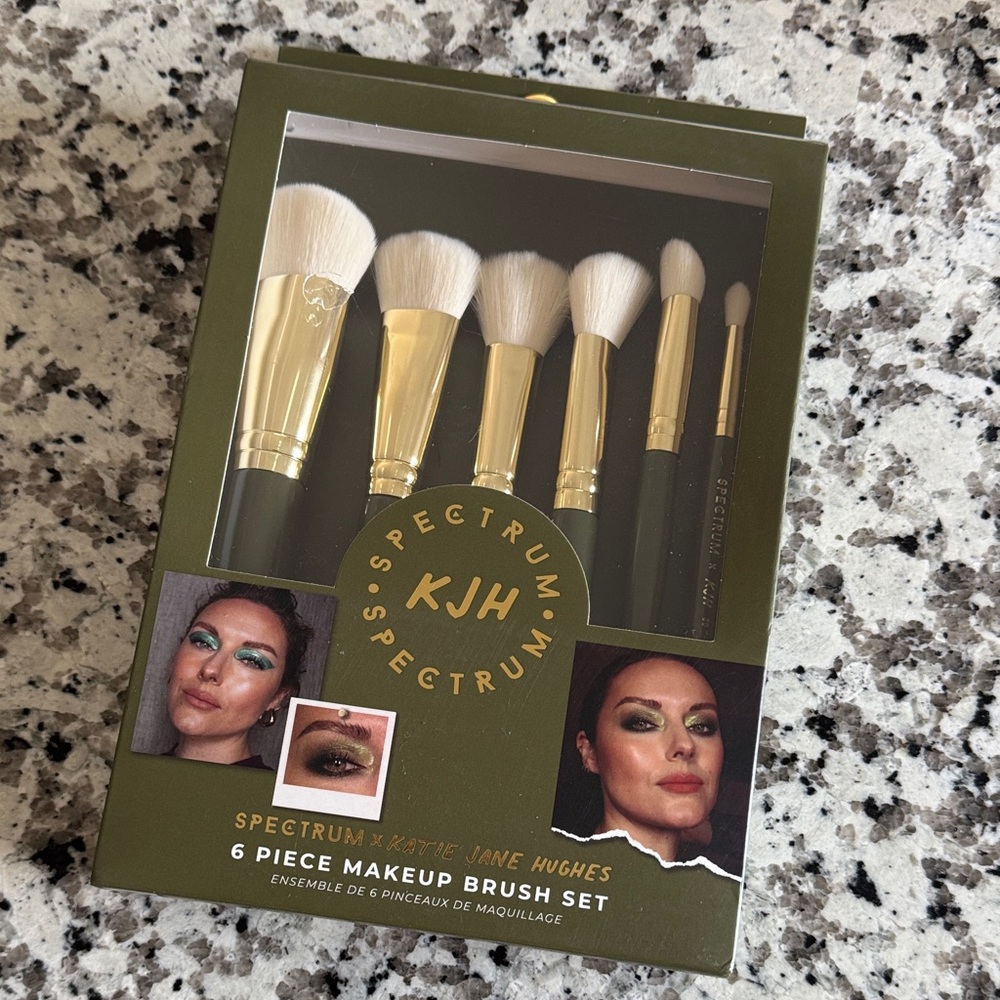 KJH Makeup Brush Set - Black and Gold